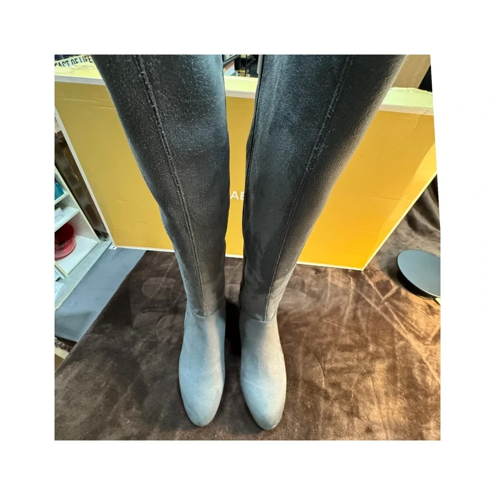 Michael Kors Gray Knee-High flat Boots size 5 - Picture 4 of 8